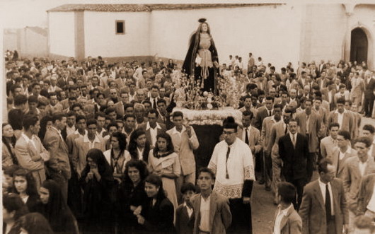 Procesión de la Semana Santa en La Aldea, años 50.